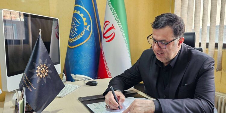 حکم انتصاب دکترسیدمازیارمیر به سمت مدیر ارتباطات راهبردی اندیشکده سهام عدالت