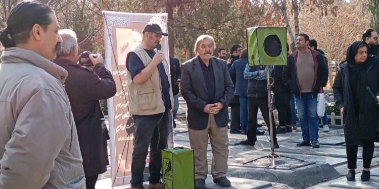 اسفندیار ابراهیمی درگذشت