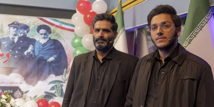 دومین شب برنامه زنده «ایران 45» از شبکه سپهر سیما به امام موسی بن جعفر(ع) تقدیم شد