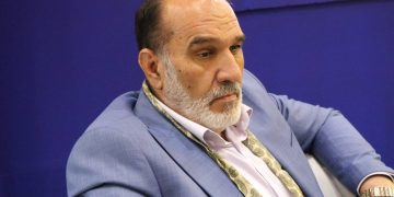 اشتغال زایی و کار خاکریز اول برای مبارزه با استکباران جهانی است