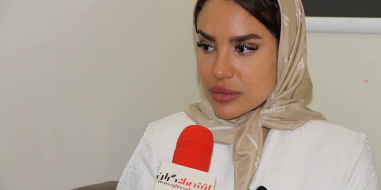 کارافرین جوان و موفق طراح لباس و دوخت