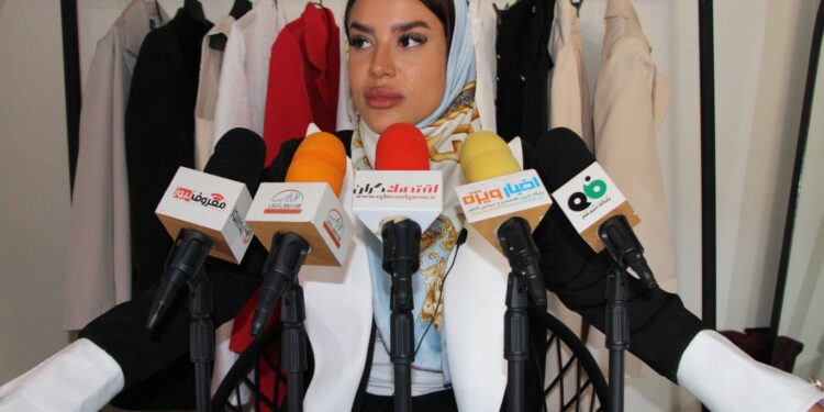 طراحی لباس یک هنر خلاقانه و نوآورانه است