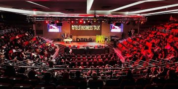 تلسی بیزنس‌تاک؛ نقشه‌راه تصمیم‌سازی مدیران در اقتصاد بی‌ثبات