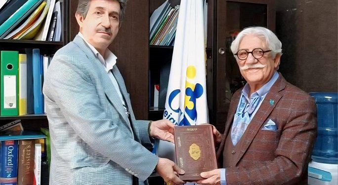 چرا نقش کاظمیدینان در روابطعمومی سالها نادیده گرفته شده بود؟